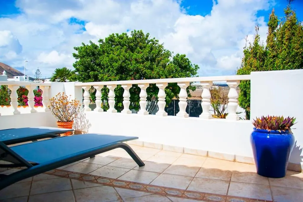 Vila Guimes Pool House 0*,