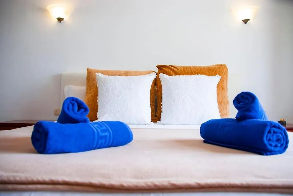 Holiday home Guimes Pool House Villa